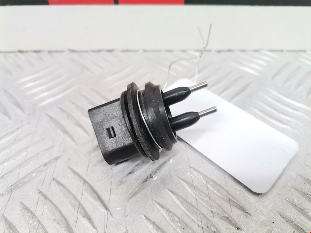 Датчик уровня в бачок омывателя PORSCHE Cayenne 955/957 2002-2010