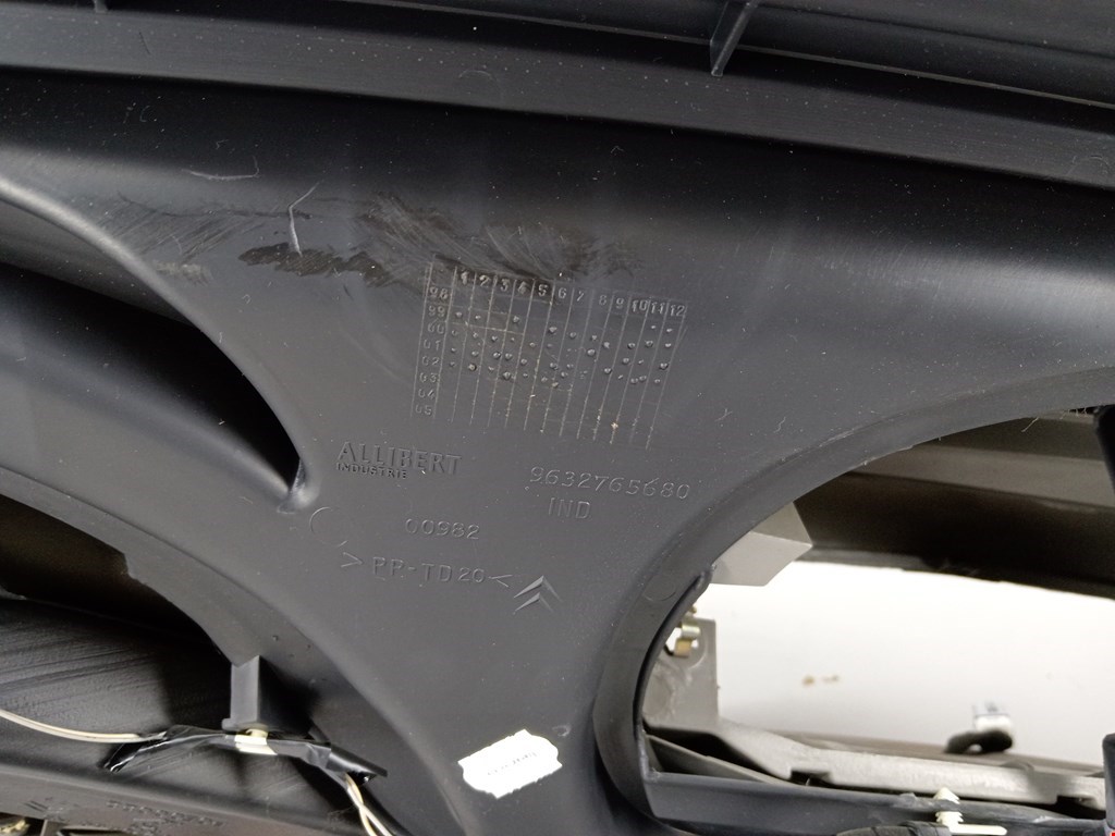 Торпедо CITROEN Xsara Picasso 1999-2012