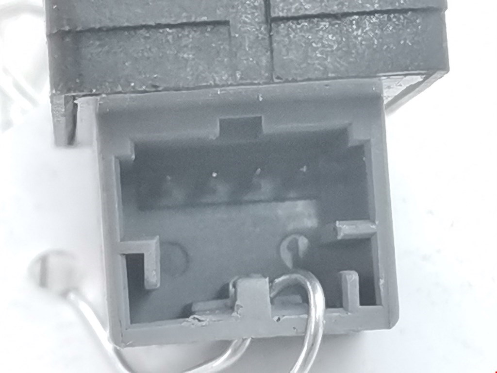 Кнопка стеклоподъемника VOLKSWAGEN Polo IV 2001-2009