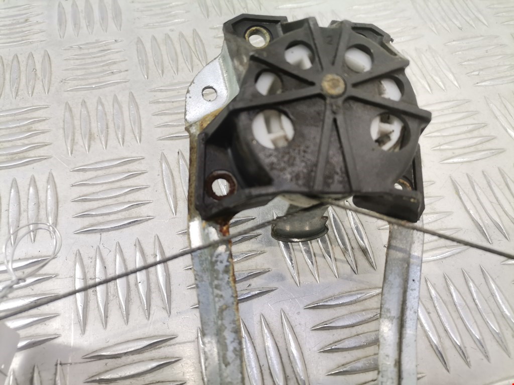 Стеклоподъемник задний левый MERCEDES-BENZ C-Class C-klasse W202 1993-2000