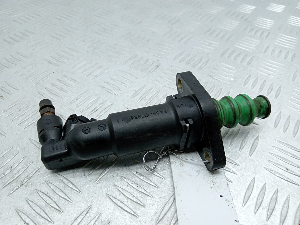 Цилиндр сцепления рабочий VOLKSWAGEN Golf IV 1997-2003