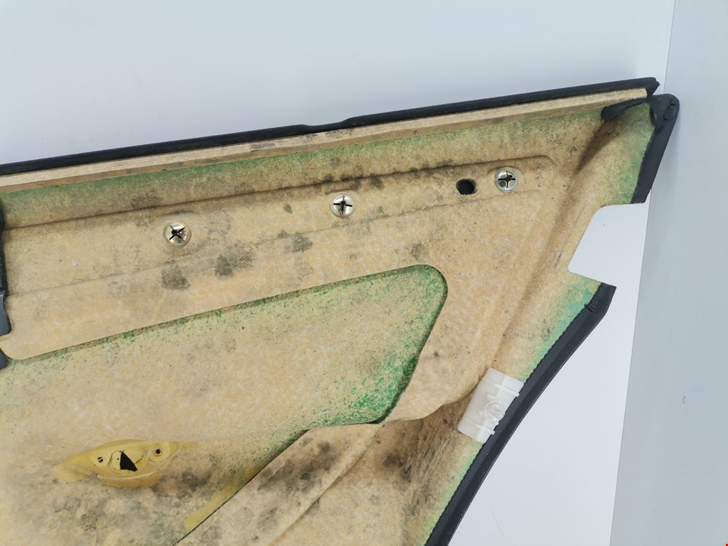 Обшивка двери задняя левая MERCEDES-BENZ C-Class C-klasse W202 1993-2000