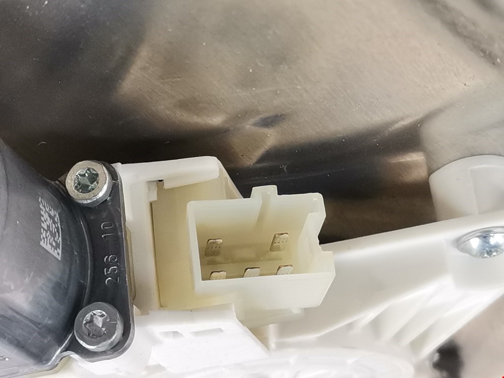 Стеклоподъемник передний правый MERCEDES-BENZ C-Class C-klasse W204 2007-2015