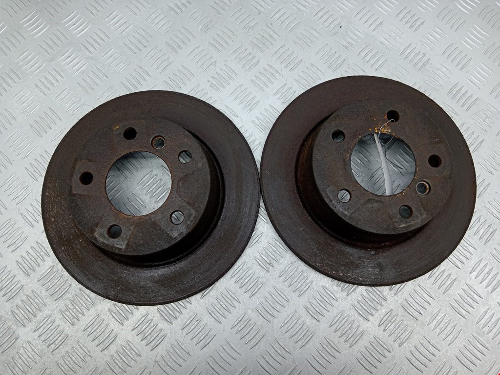 Диск тормозной задний BMW 1er E81\E87 2004-2011