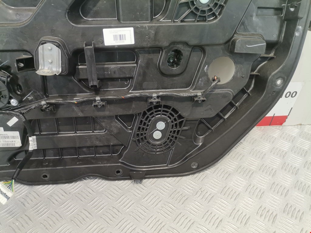 Стеклоподъемник передний правый KIA Cee'd II 2012-2018