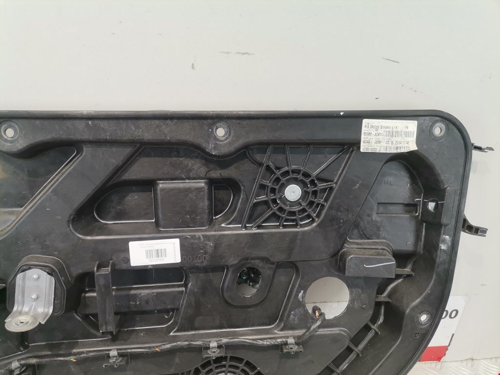 Стеклоподъемник передний правый KIA Cee'd II 2012-2018