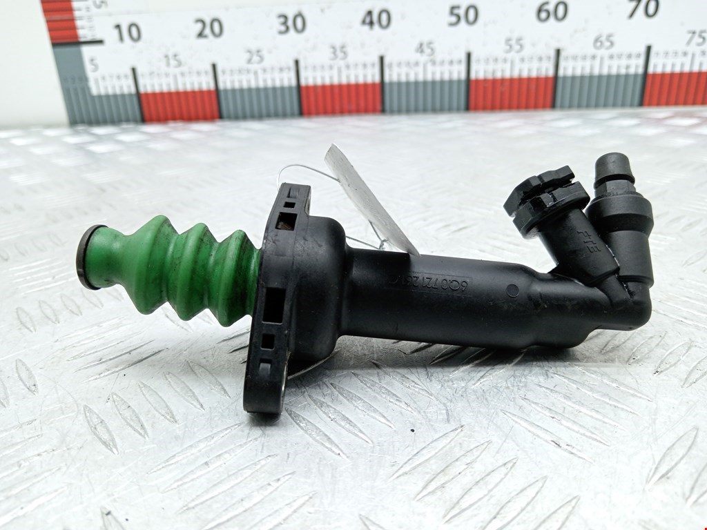 Цилиндр сцепления рабочий VOLKSWAGEN Polo IV 2001-2009