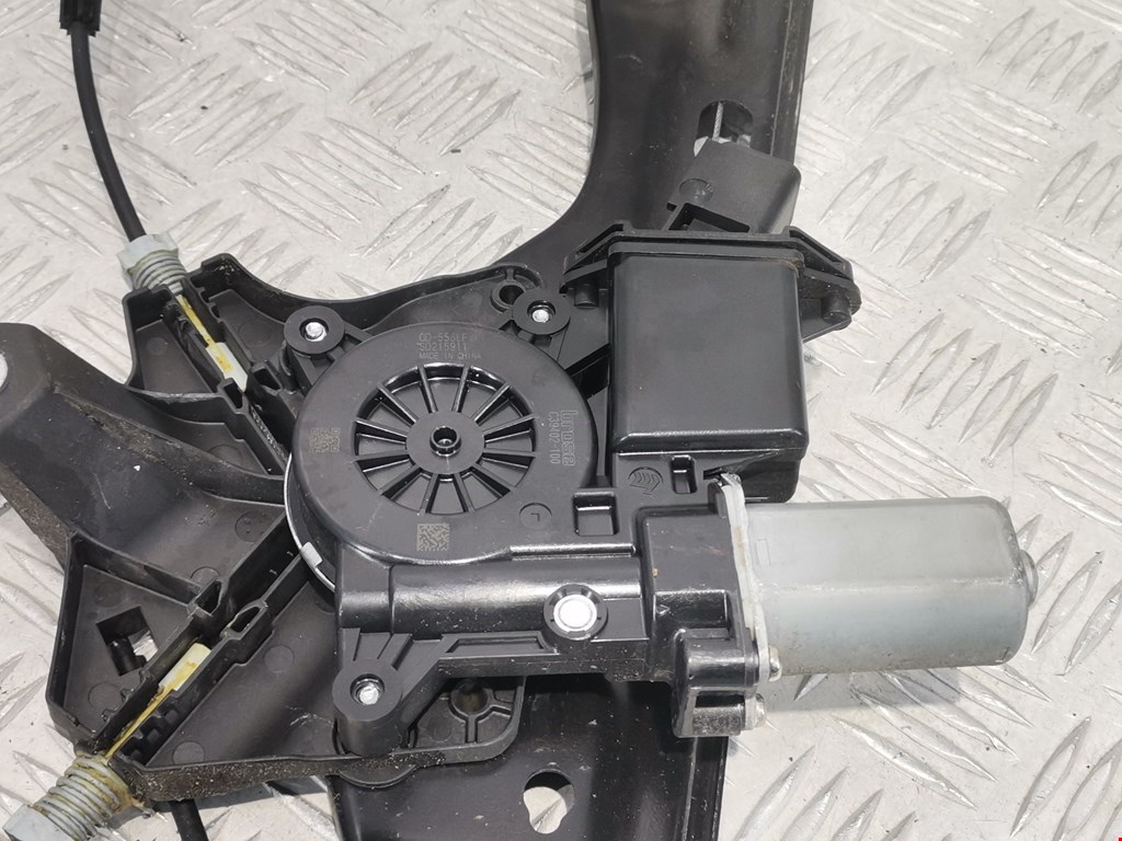 Стеклоподъемник передний правый OPEL Astra K 2015-2021