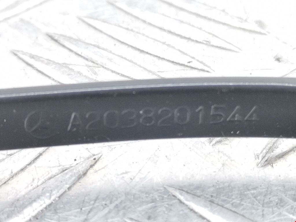 Поводок дворника задний (заднего) MERCEDES-BENZ C-Class C-klasse W203 2000-2007
