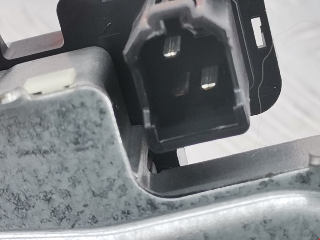 Моторчик стеклоочистителя задний SUZUKI Swift 2004-2010