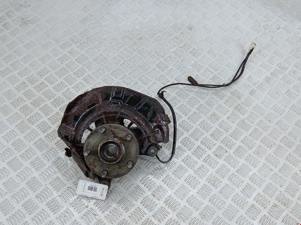 Ступица передняя правая TOYOTA Avensis 2003-2008