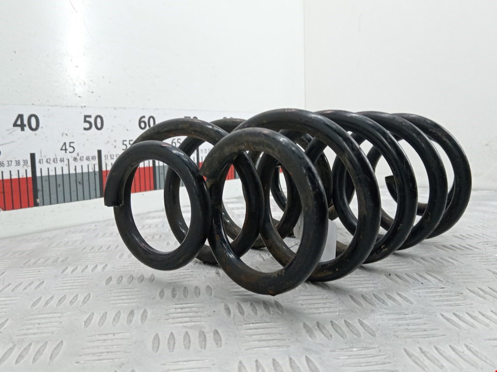 Пружина задняя левая/правая TOYOTA RAV 4 XA30 2006-2012