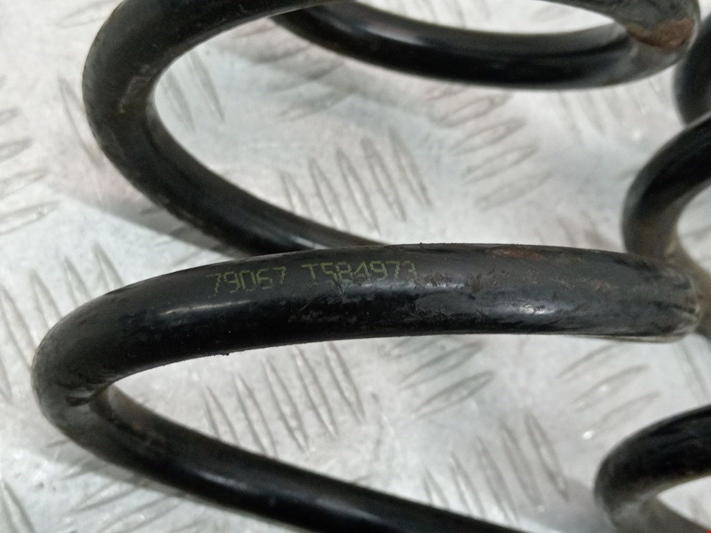 Пружина задняя левая/правая TOYOTA RAV 4 XA30 2006-2012