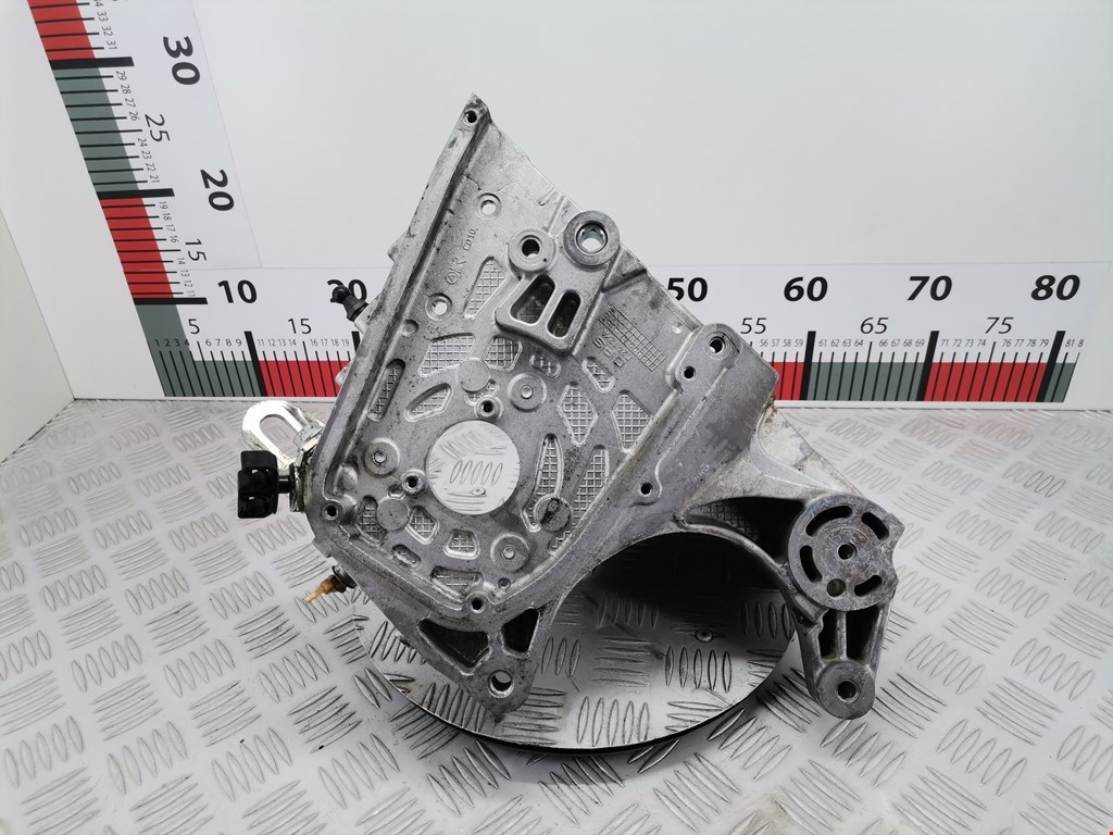 Кронштейн ТНВД OPEL Zafira B 2005-2012