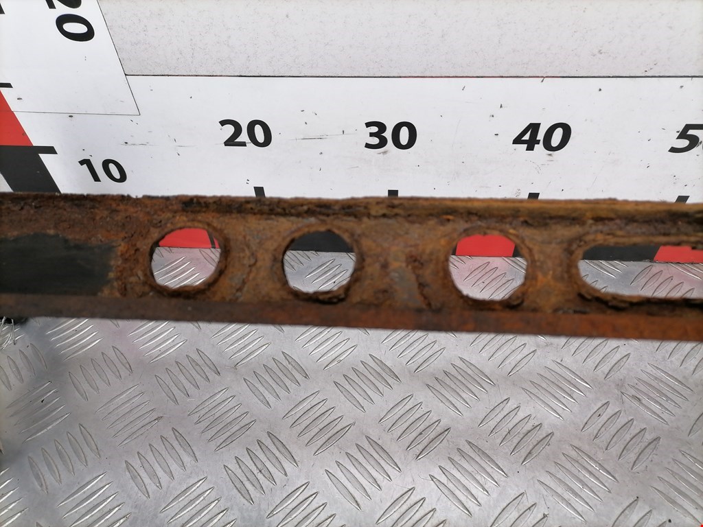 Балка подрадиаторная FORD Focus II 2005-2011