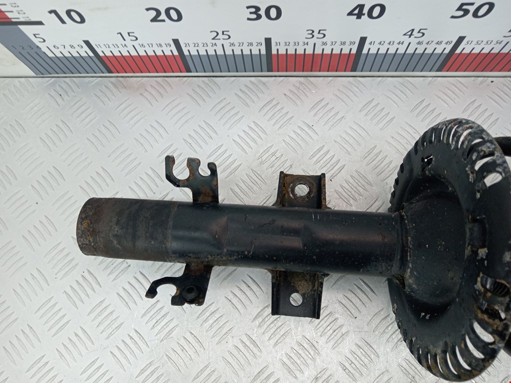 Амортизатор передний правый VOLKSWAGEN Transporter T5 2003-2015