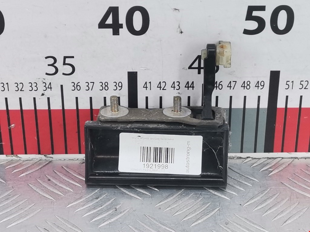 Ручка двери багажника наружная MITSUBISHI Pajero Sport 1998-2008