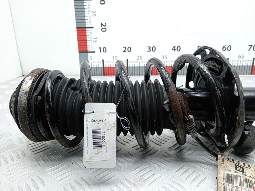 Амортизатор передний левый OPEL Astra H/Family 2004-2015