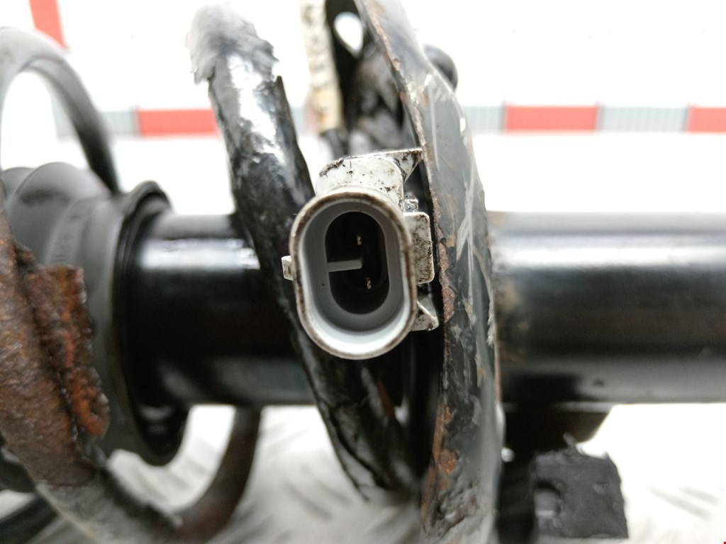 Амортизатор передний левый OPEL Astra H/Family 2004-2015