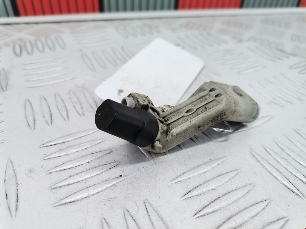 Датчик положения коленвала VOLKSWAGEN Transporter T5 2003-2015