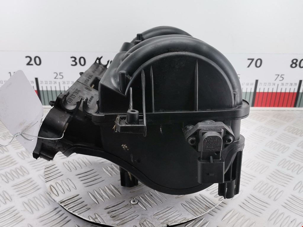 Коллектор впускной VOLKSWAGEN Polo III 1994-2001