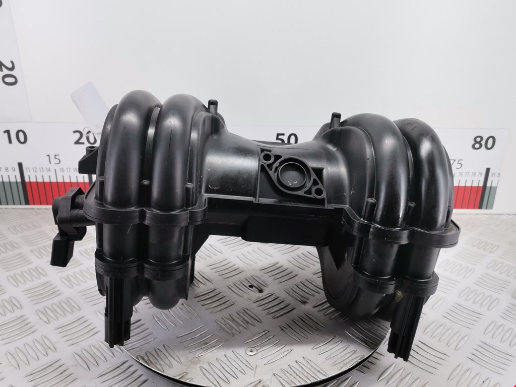 Коллектор впускной VOLKSWAGEN Polo III 1994-2001