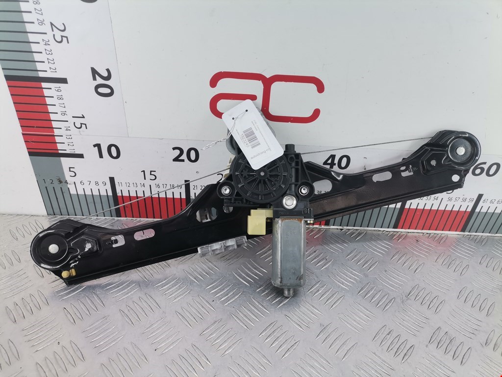 Стеклоподъемник задний правый MERCEDES-BENZ C-Class C-klasse W203 2000-2007