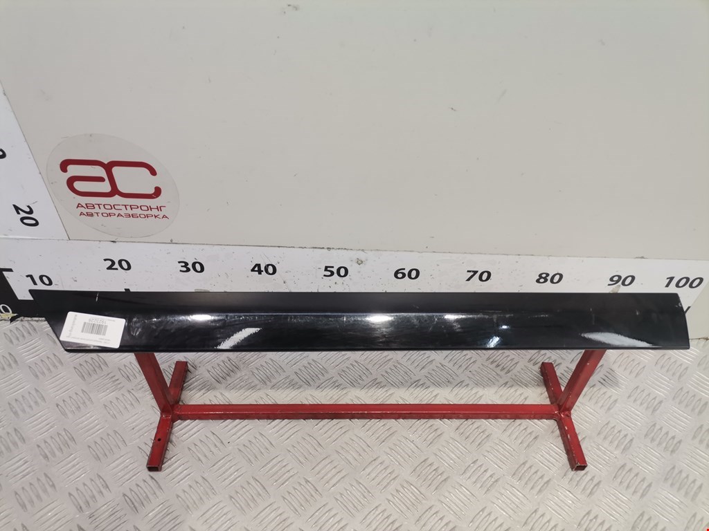 Накладка декоративная (молдинг) двери задней правой Mercedes C-Class (W203) (2000-2008)