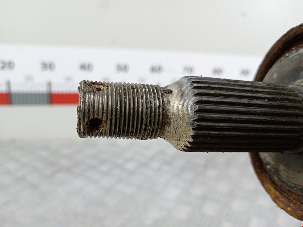 Полуось (привод, приводной вал) передняя правая MITSUBISHI L200 KB 2006-2015