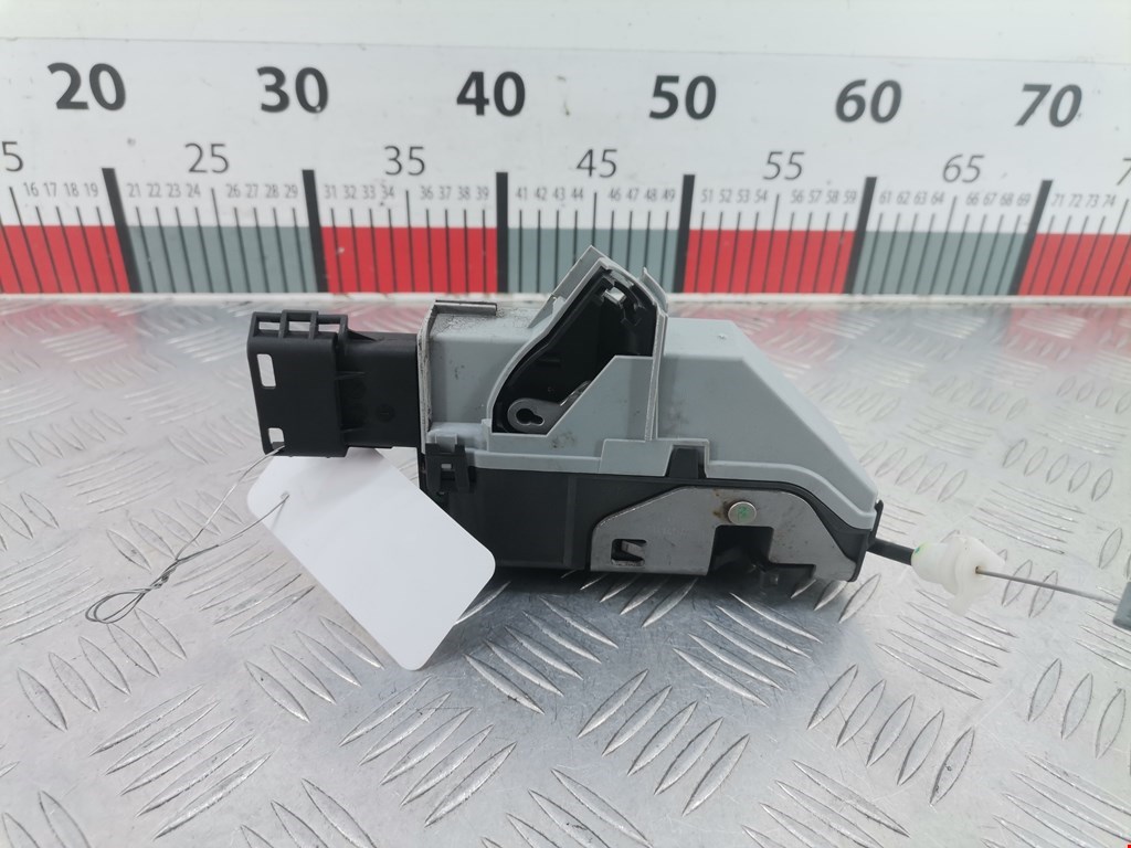 Замок двери задней правой PEUGEOT 3008 2009-2016