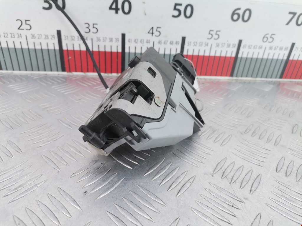 Замок двери задней правой PEUGEOT 3008 2009-2016