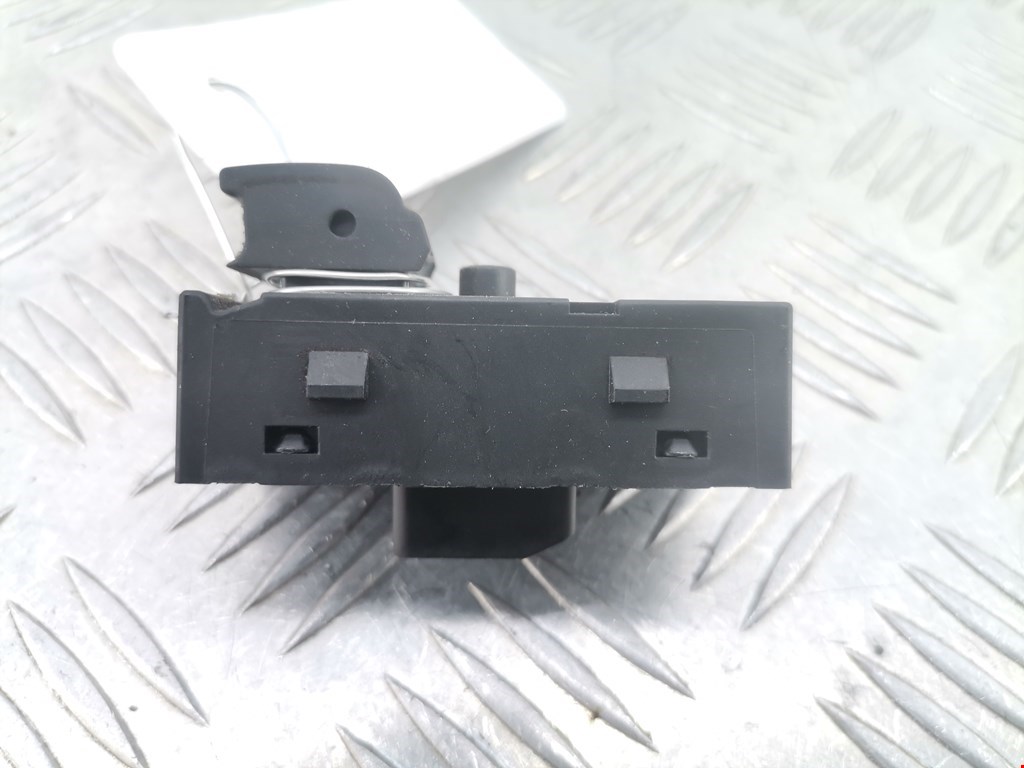 Кнопка стеклоподъемника OPEL Astra J 2009-2017