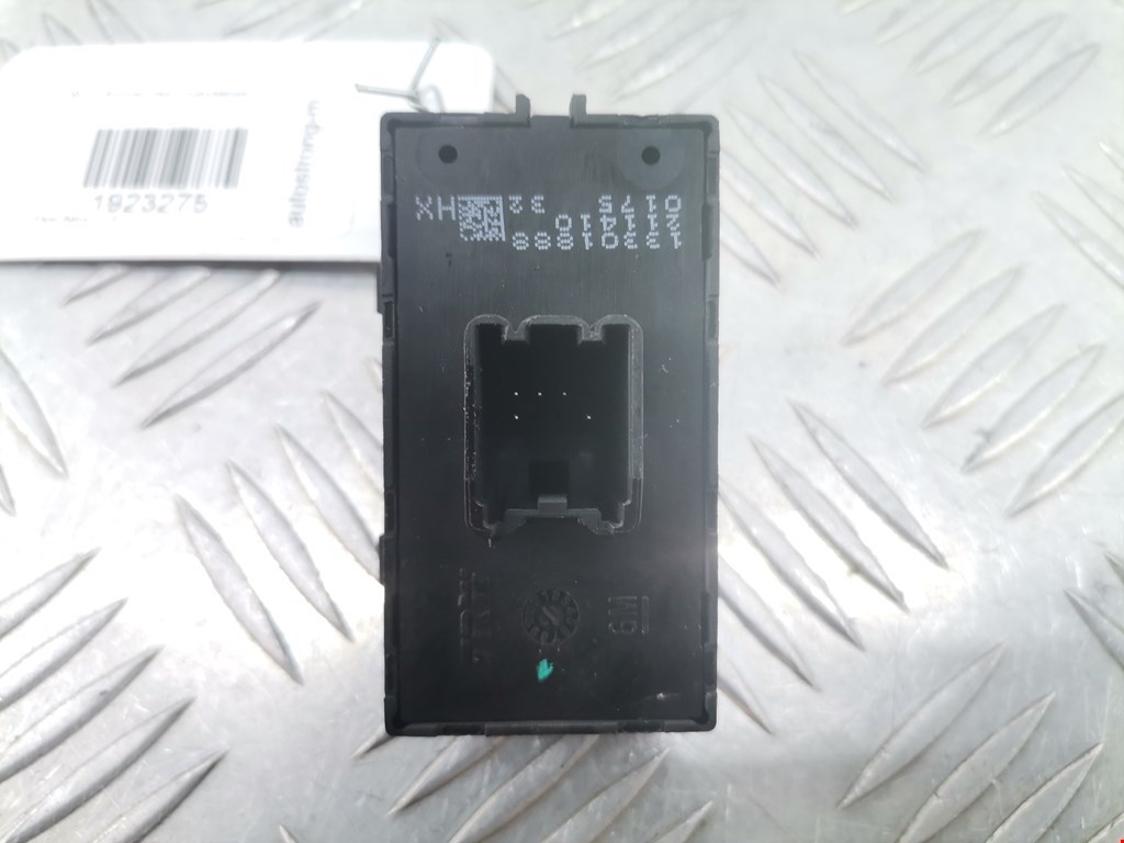 Кнопка стеклоподъемника OPEL Astra J 2009-2017