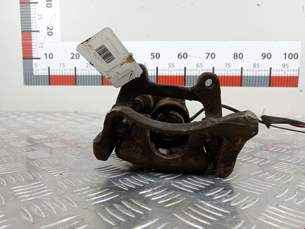 Суппорт задний левый VOLKSWAGEN Passat B6 2005-2011