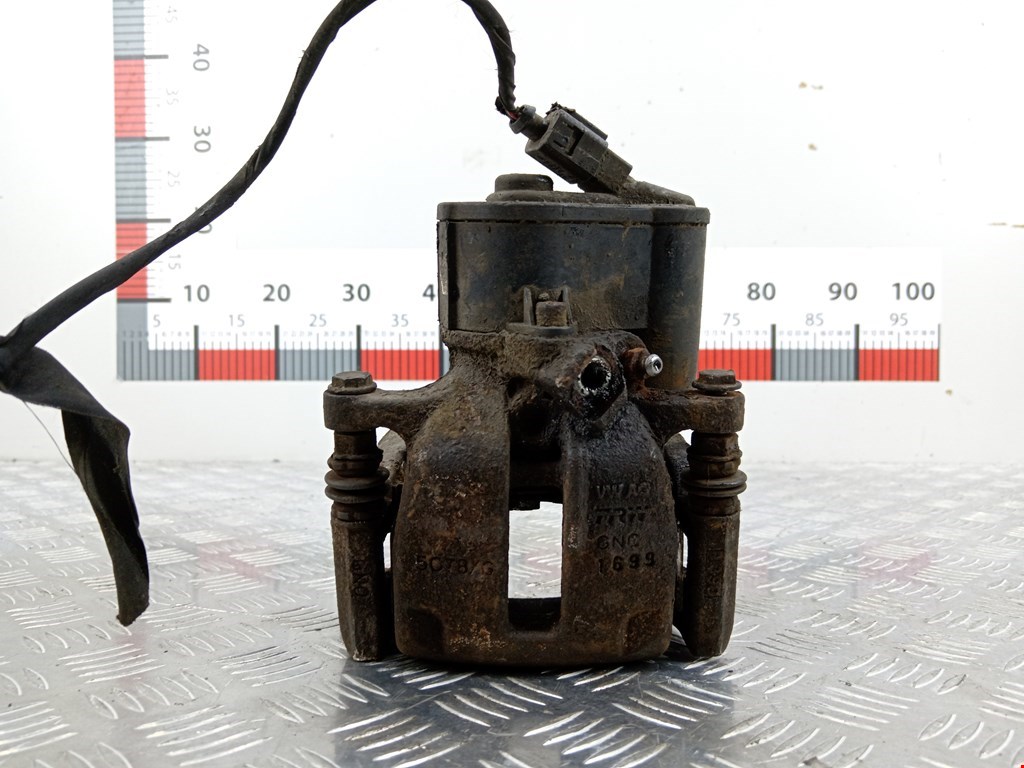 Суппорт задний левый VOLKSWAGEN Passat B6 2005-2011