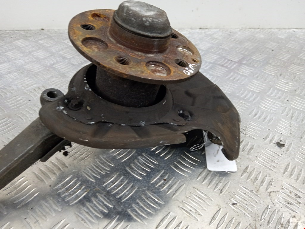 Ступица передняя левая MERCEDES-BENZ S-Class IV W220 1998-2005