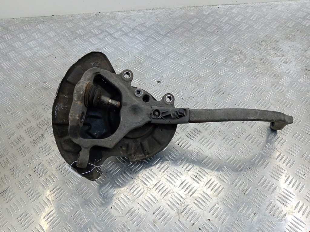 Ступица передняя левая MERCEDES-BENZ S-Class IV W220 1998-2005