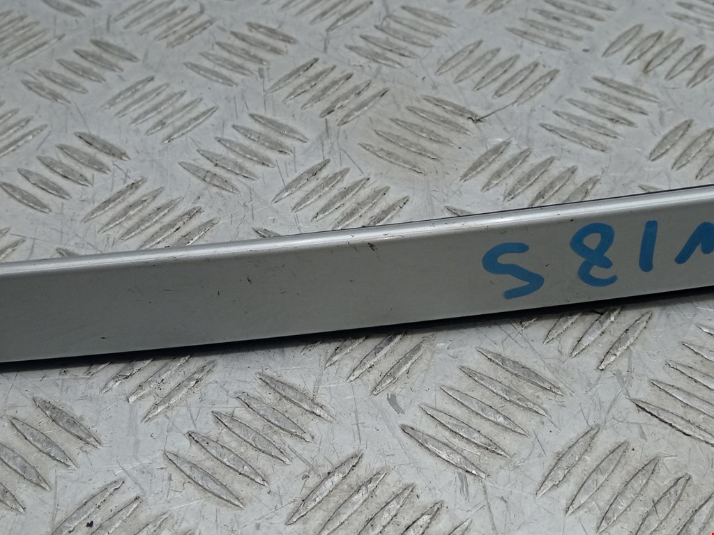 Молдинг лобового стекла BMW 5er 5 серия F10/F11/F07 2009-2017