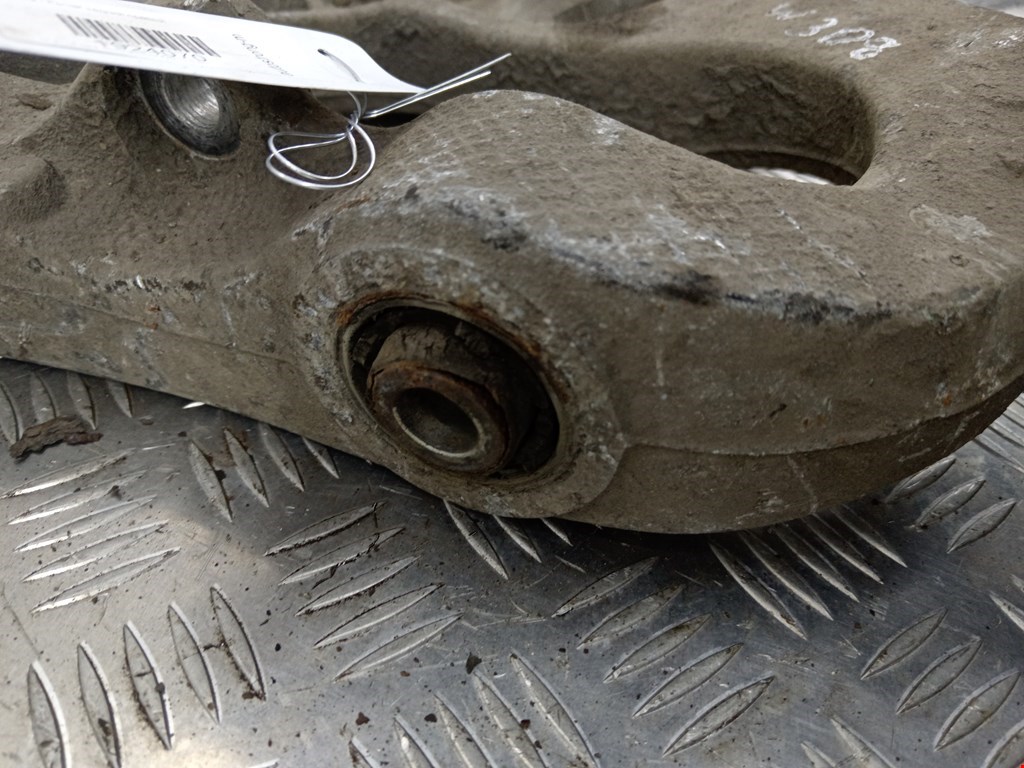 Рычаг задний правый MERCEDES-BENZ R-Class W251 2005-2017