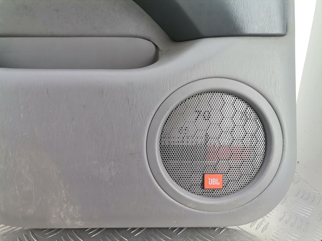 Обшивка двери задняя левая LEXUS RX 300 1997-2003