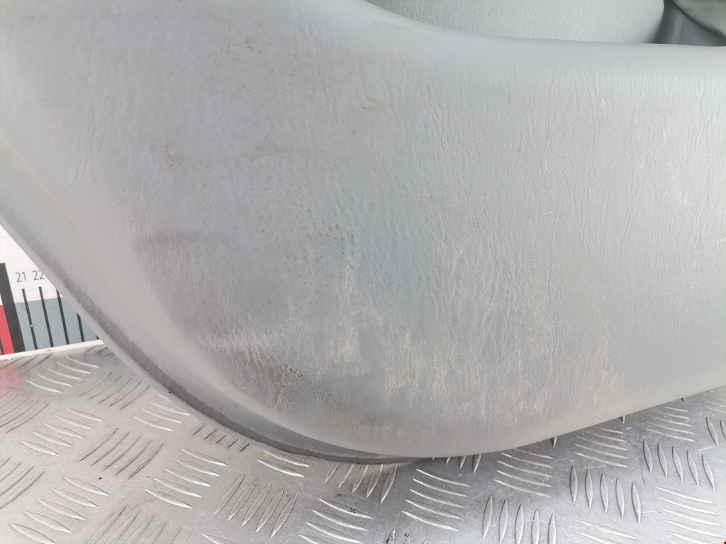 Обшивка двери задняя левая LEXUS RX 300 1997-2003