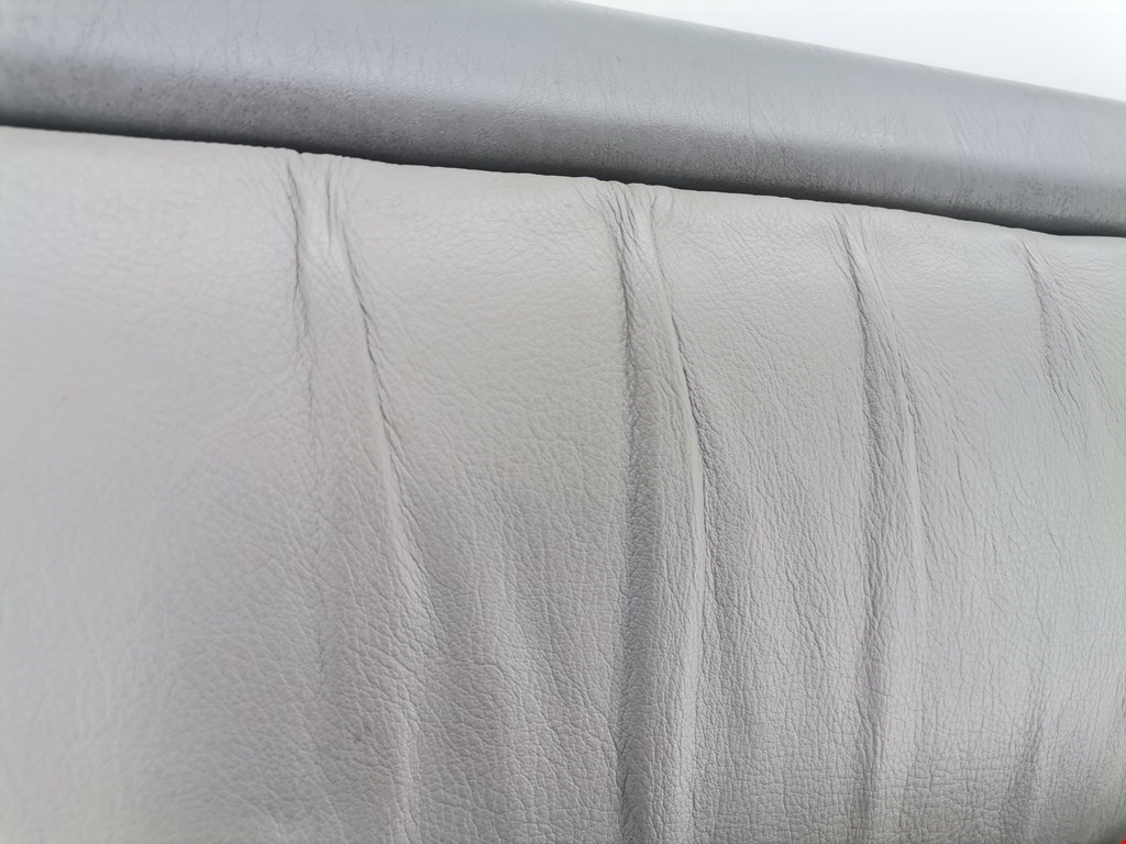 Обшивка двери задняя левая LEXUS RX 300 1997-2003