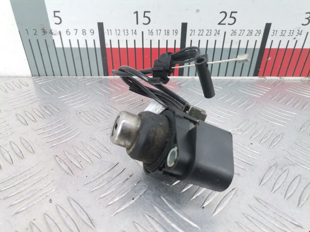 Вставка замка багажника BMW 7er 7 серия E65/E66 2001-2008