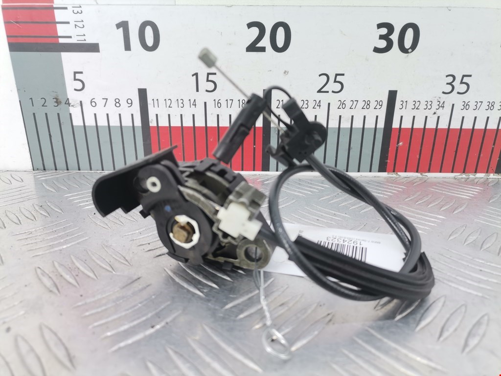 Вставка замка багажника BMW 7er 7 серия E65/E66 2001-2008