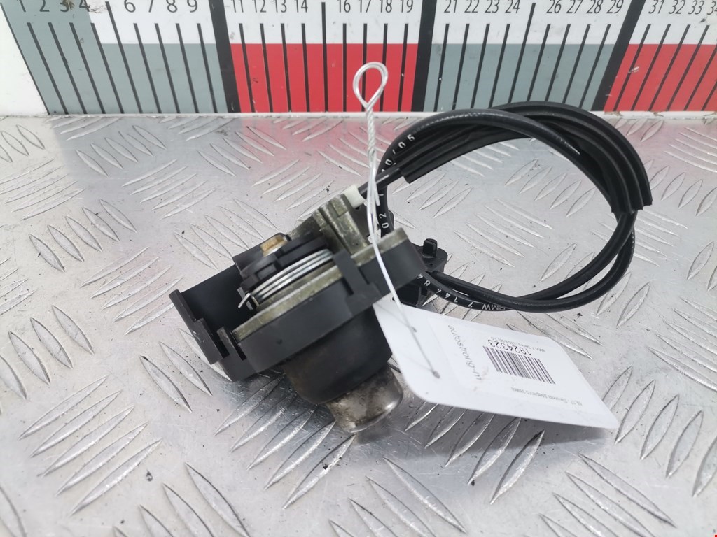 Вставка замка багажника BMW 7er 7 серия E65/E66 2001-2008