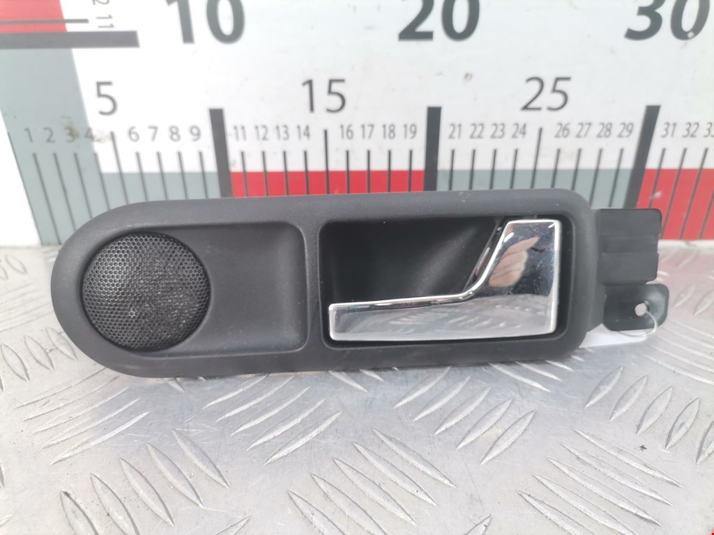 Ручка дверная задняя внутренняя правая VOLKSWAGEN Bora 1998-2005