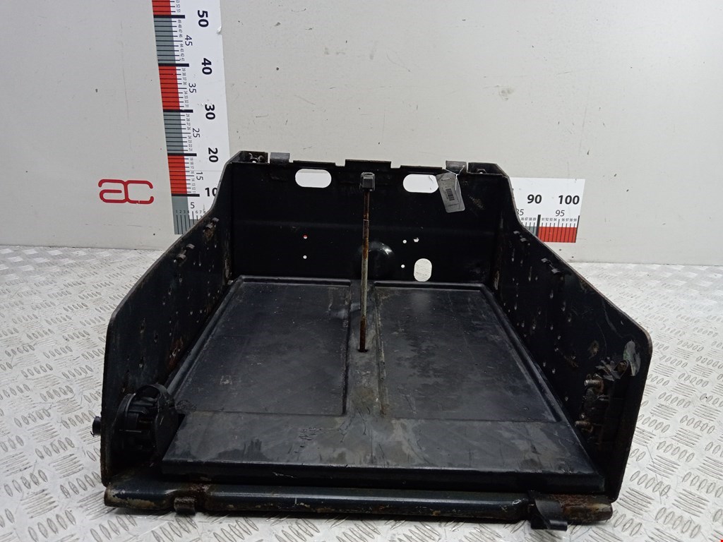 Крепление АКБ (корпус/подставка) IVECO EuroCargo III 2008-2015