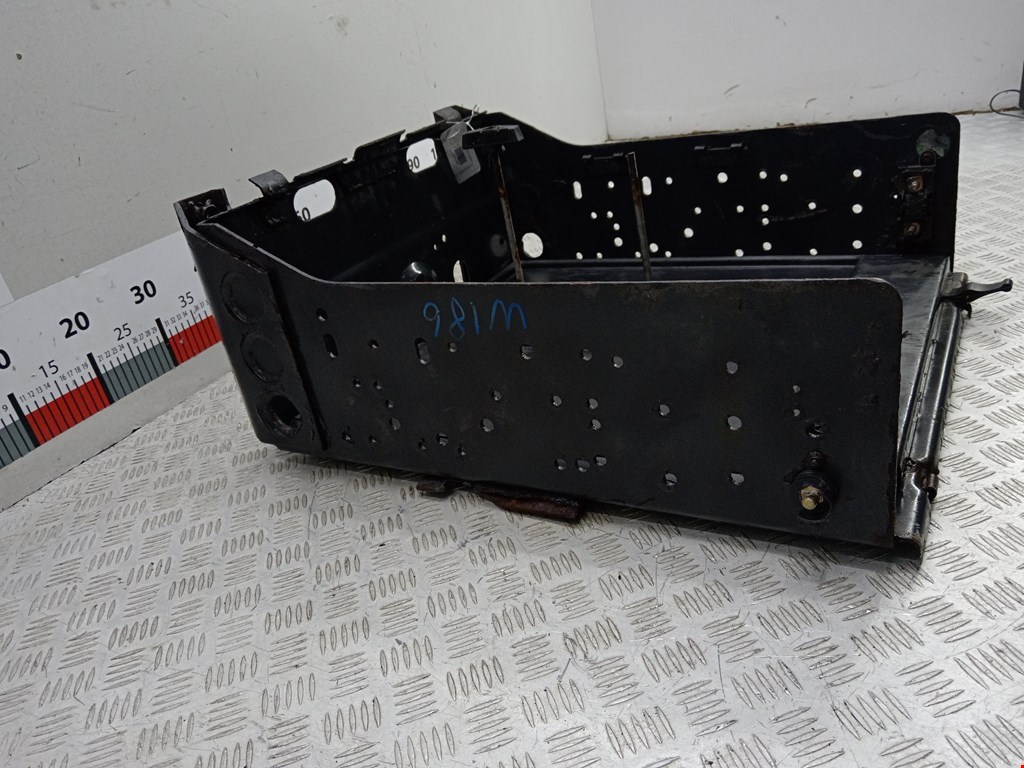 Крепление АКБ (корпус/подставка) IVECO EuroCargo III 2008-2015