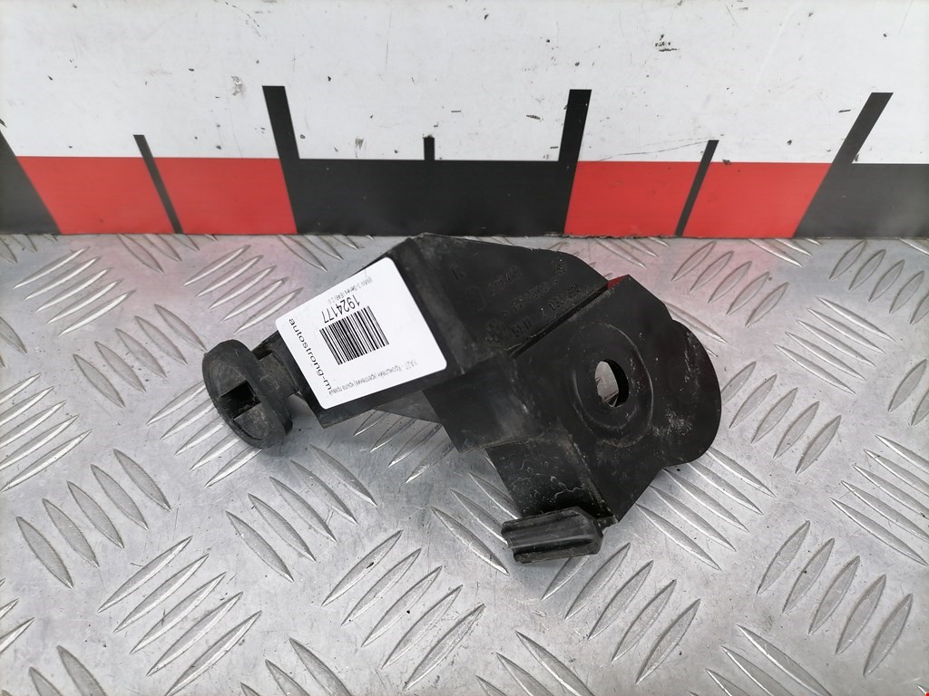 Кронштейн (крепление) крыла переднего правого BMW 3-Series (E46) (1998-2007)