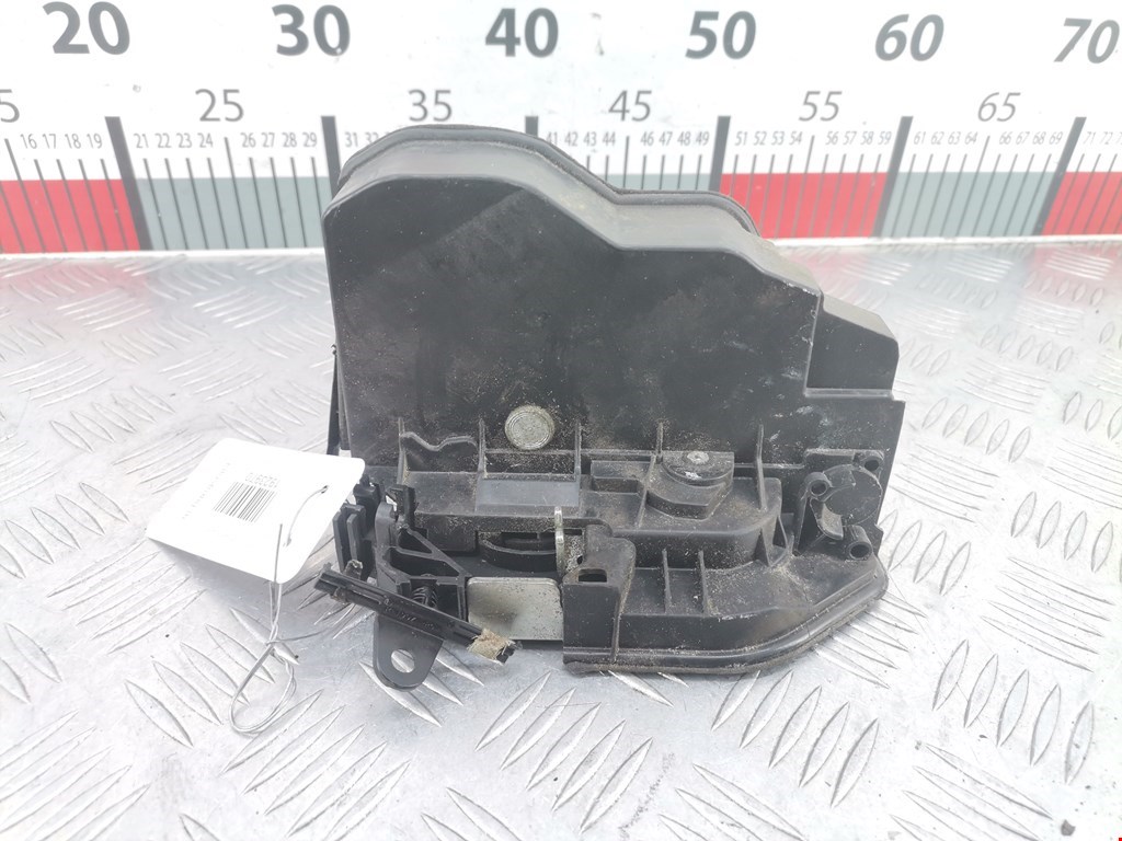 Замок двери задней левой BMW 1-Series (E81/E82/E87/E88) (2004-2014)